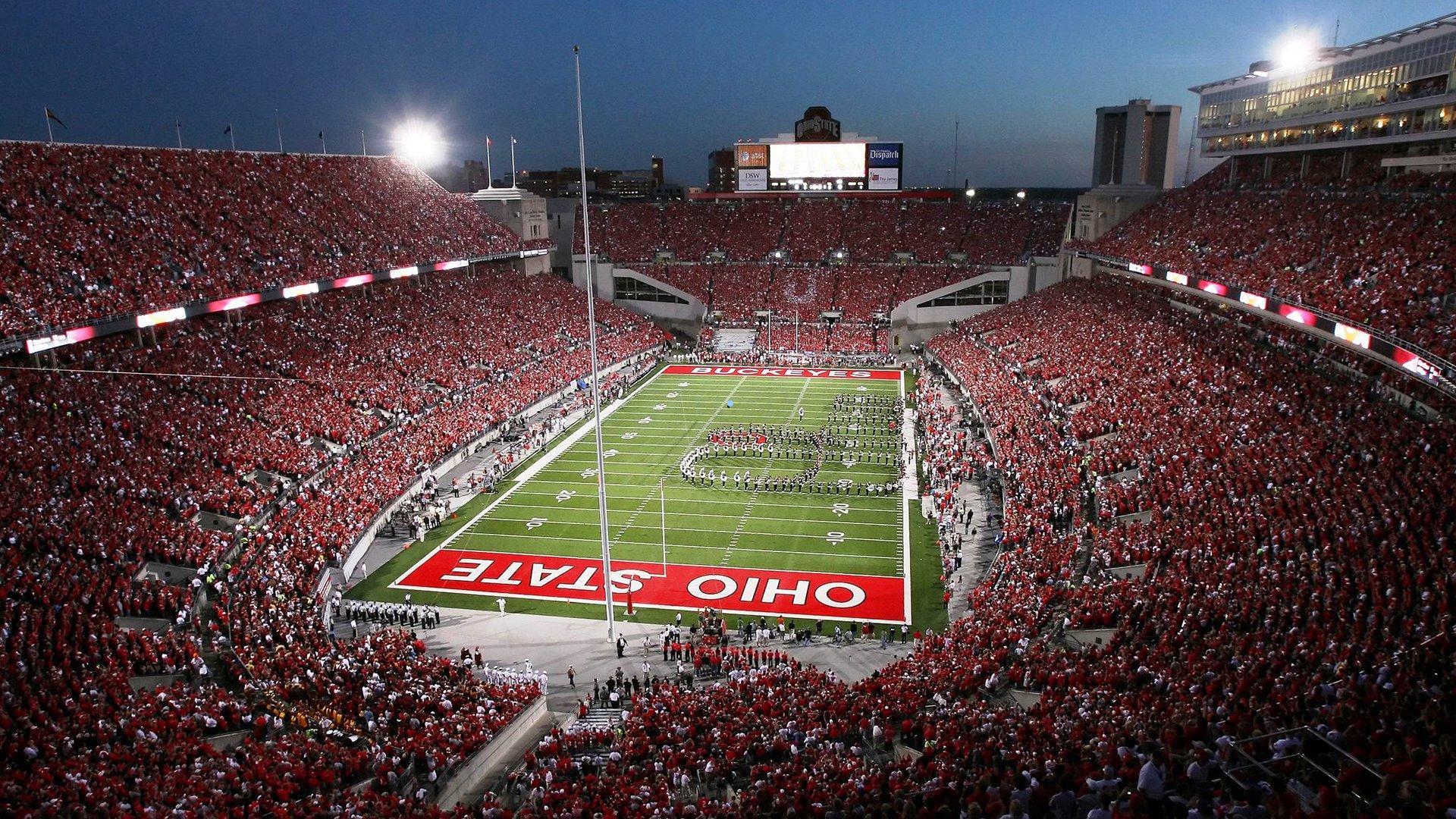  足球赛事信息：单核领袖之光，霍里评杰伦·布朗MVP前五地位，但指出前三门槛未越