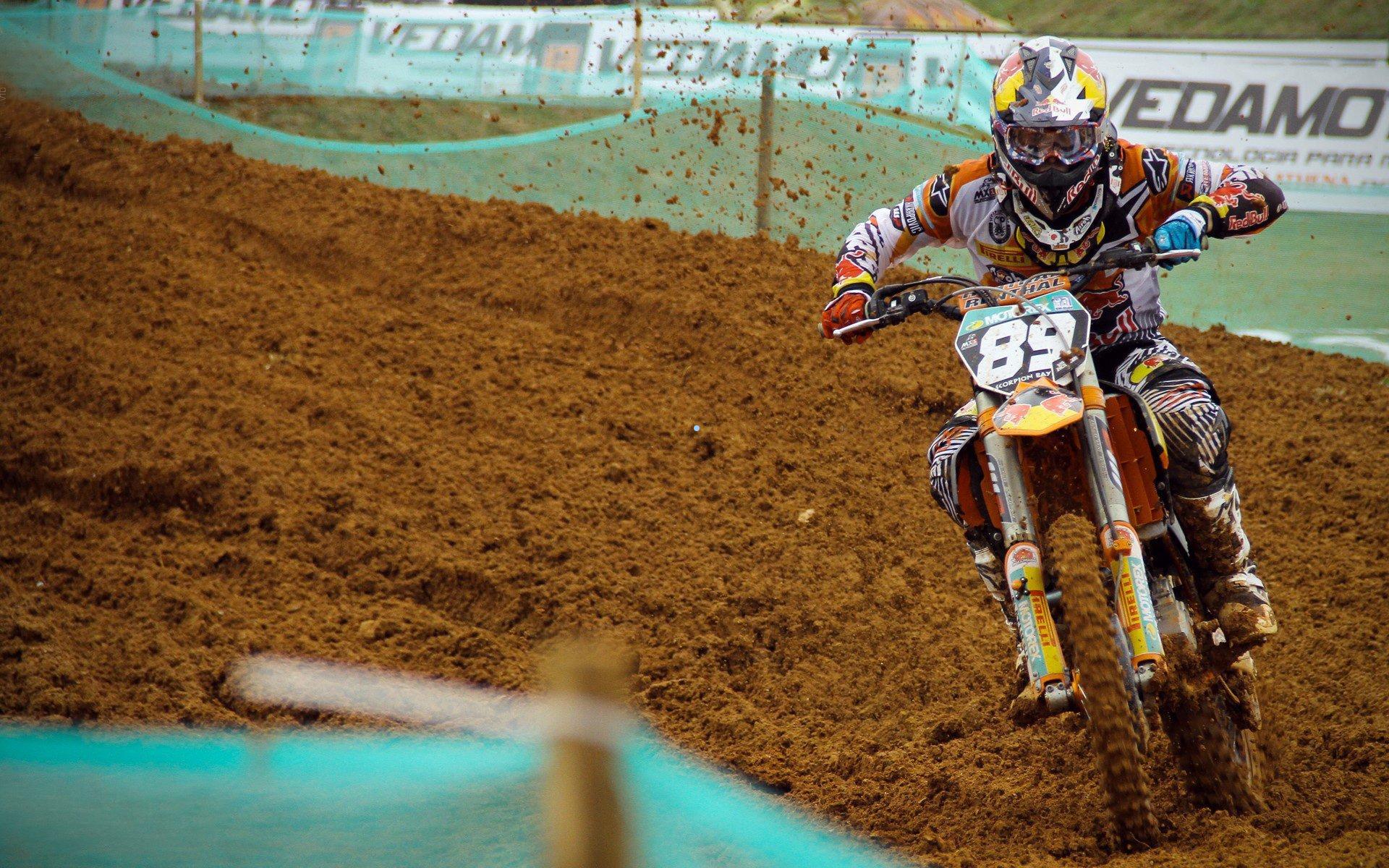  足球赛事信息：太阳队官方确认，杰伦-格林右腿筋紧绷，为保护球员今晚不再出战